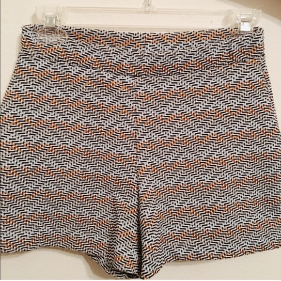 Brand New Zara High Waisted Shorts - Picture 3 of 4